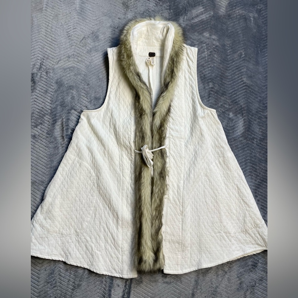 We the Free Sleeveless Tie Faux Fur Edge Woven Vest Cream XS‎